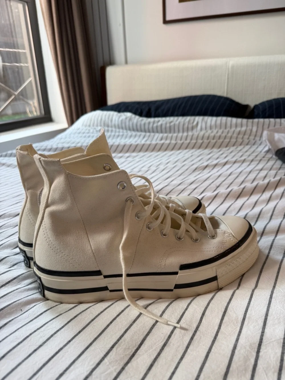 Men’s Converse High Top Sneakers - Cream with Black Trim (M11) - Picture 4 of 8